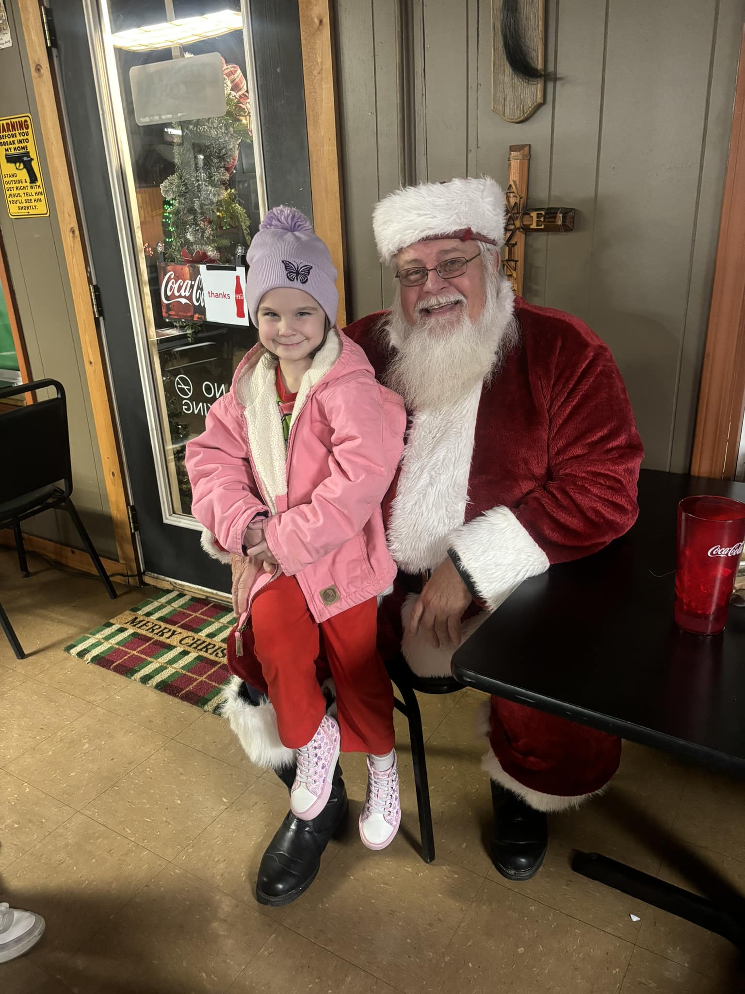 Santa Claus Visits Country Store in Bradfordsville