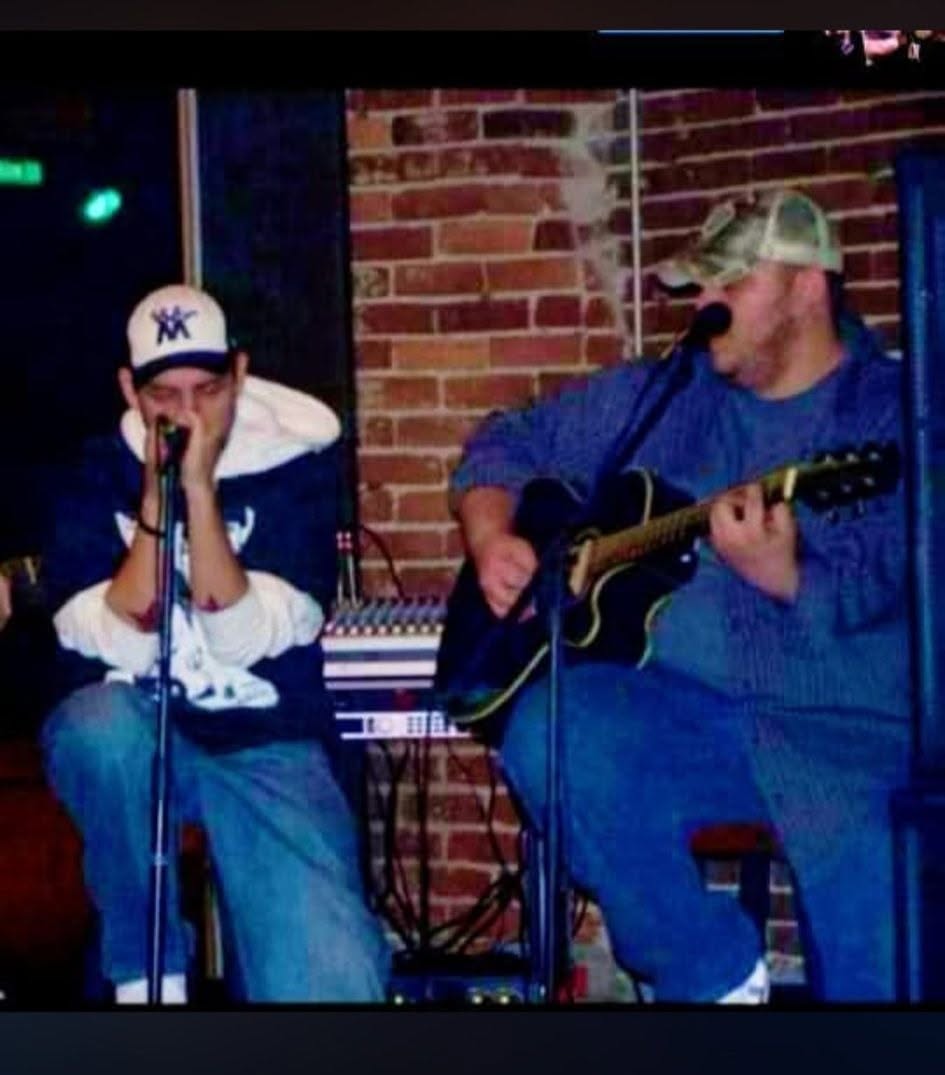 Willie and Waylon Wiser at The Pines